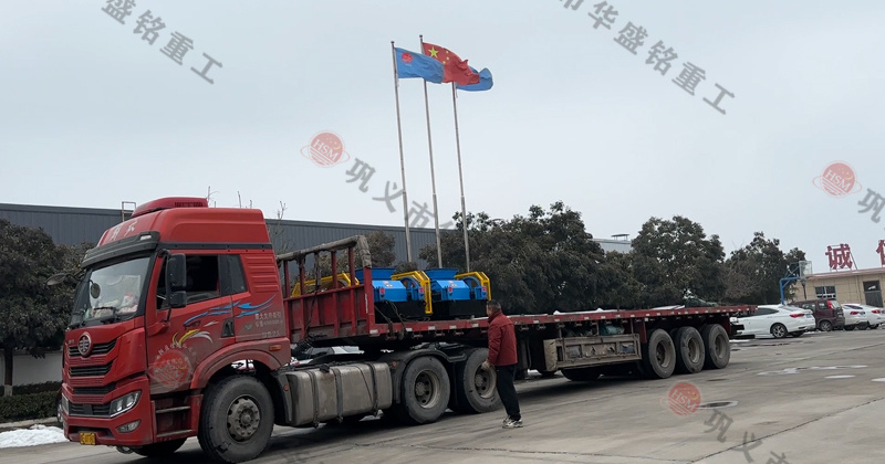 液壓對輥制砂機